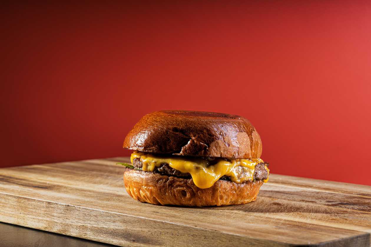 Cheese D&Vil’s burger