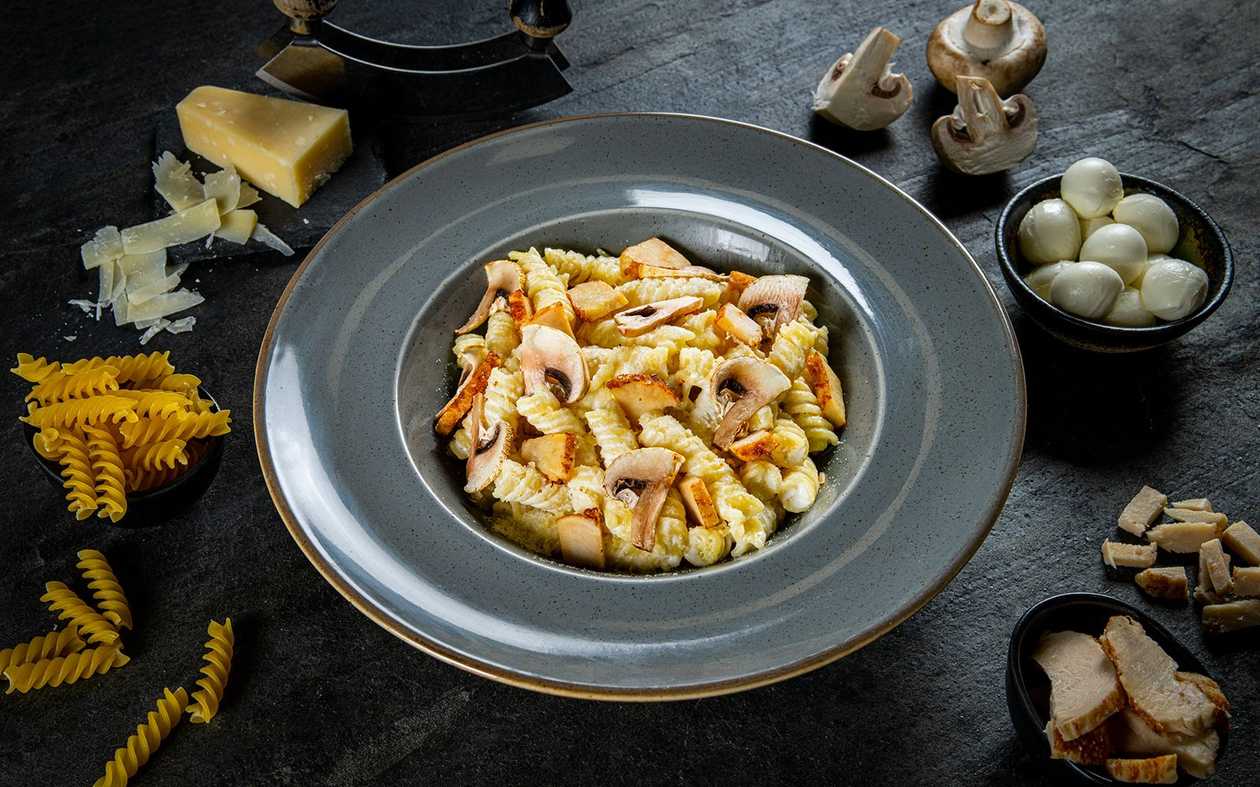 Pasta pollo