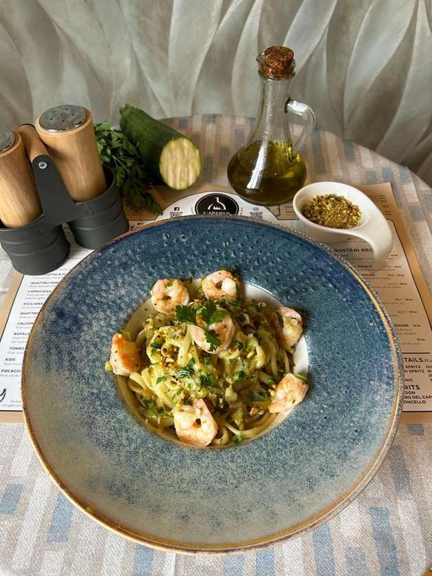 Tagliolini, Gamberi, Zucchini e Pistacchio