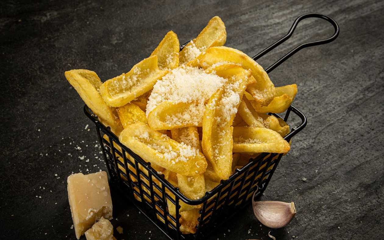 French fries with garlic and parmesan