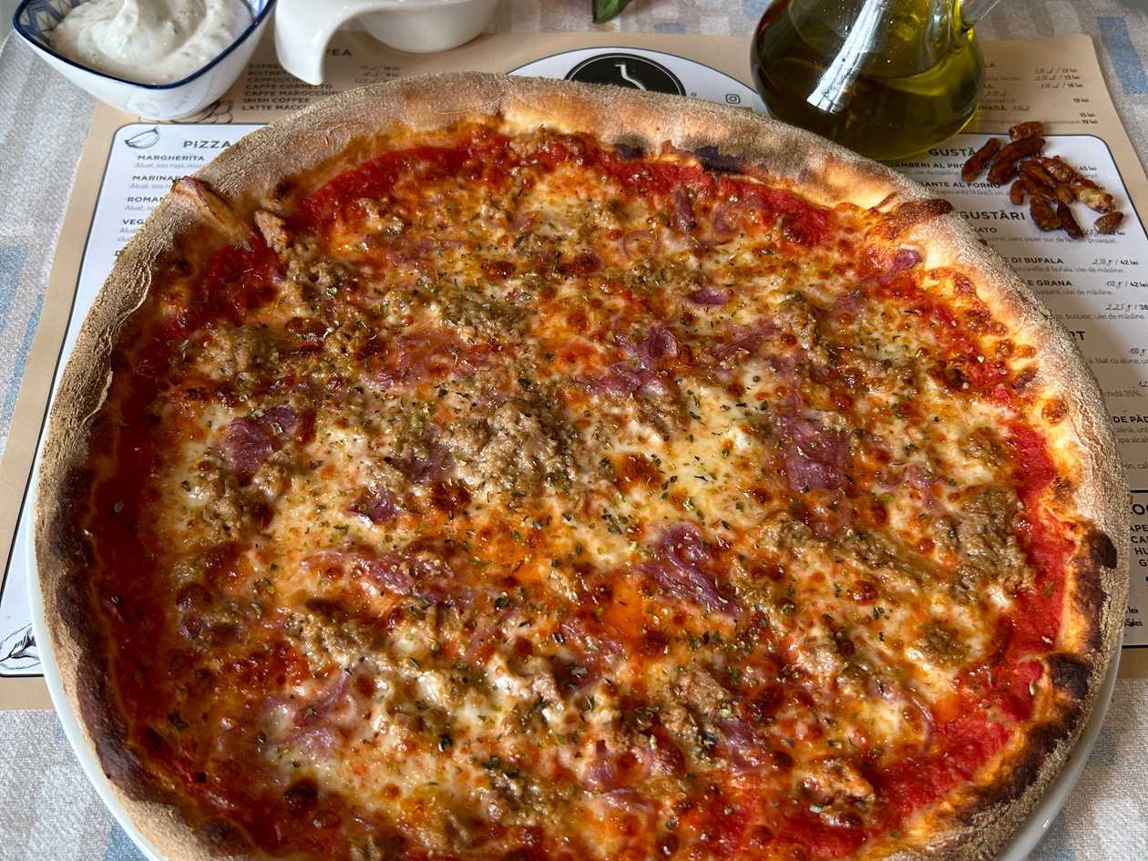 Pizza Tonno e Cipolla