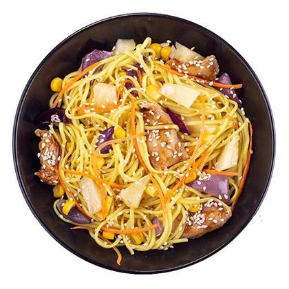 Рамен з куркою та ананасом в сливовому соусі