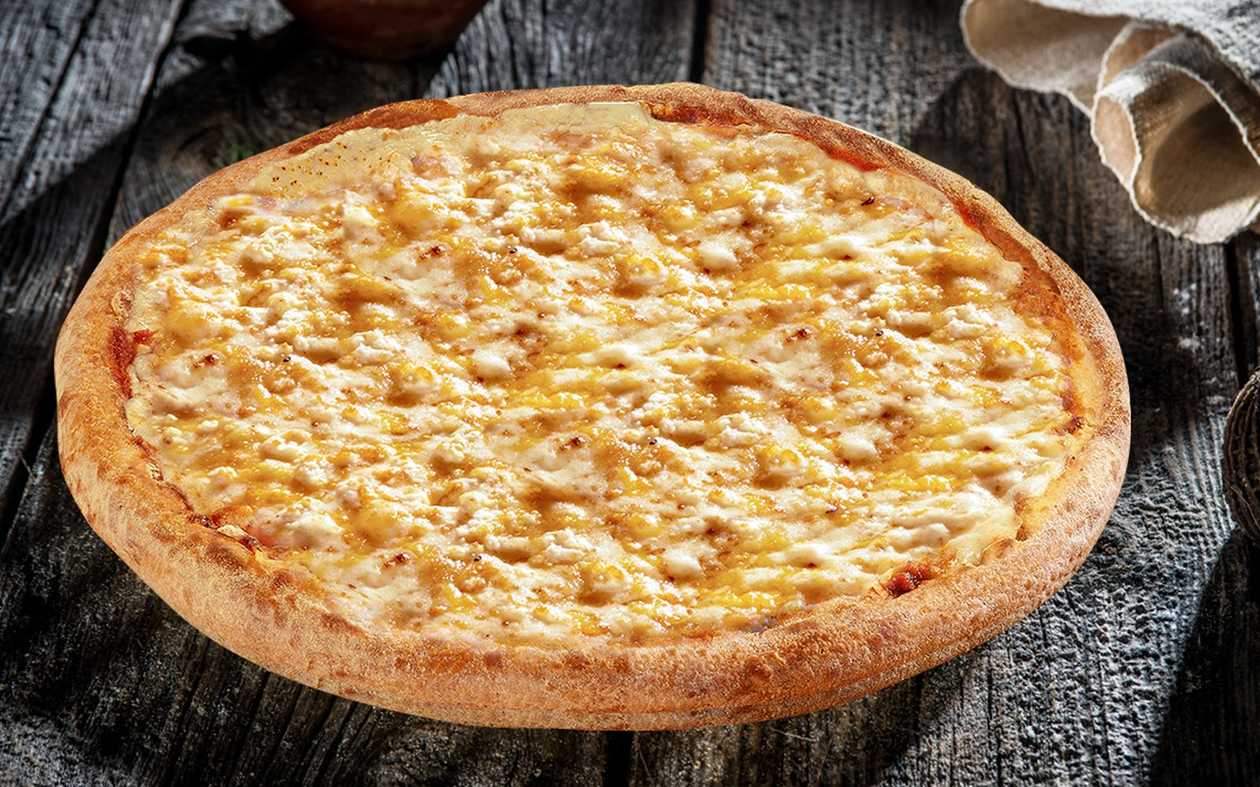 Pizza quattro formaggi