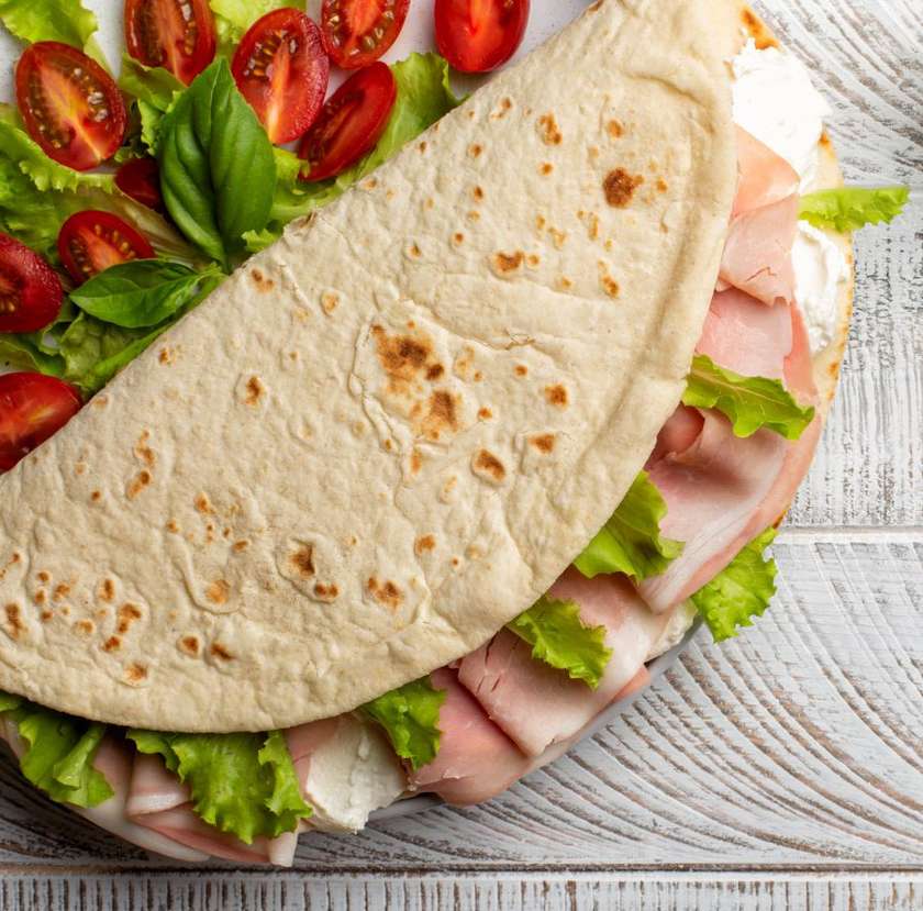 Sir + kulen sendvič u pizza tijestu