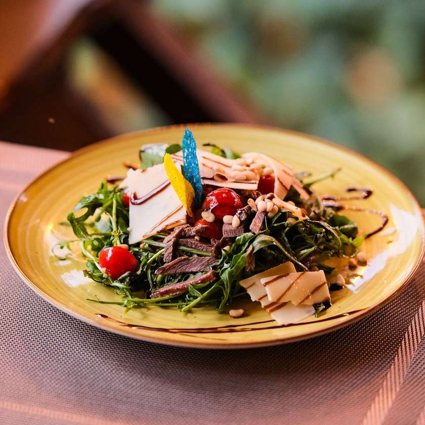 Salad with Arugula and Veal