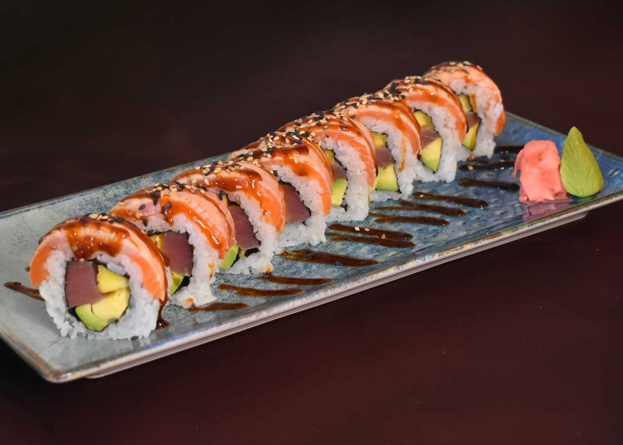 Passion Rainbow Dragon Roll (300g)