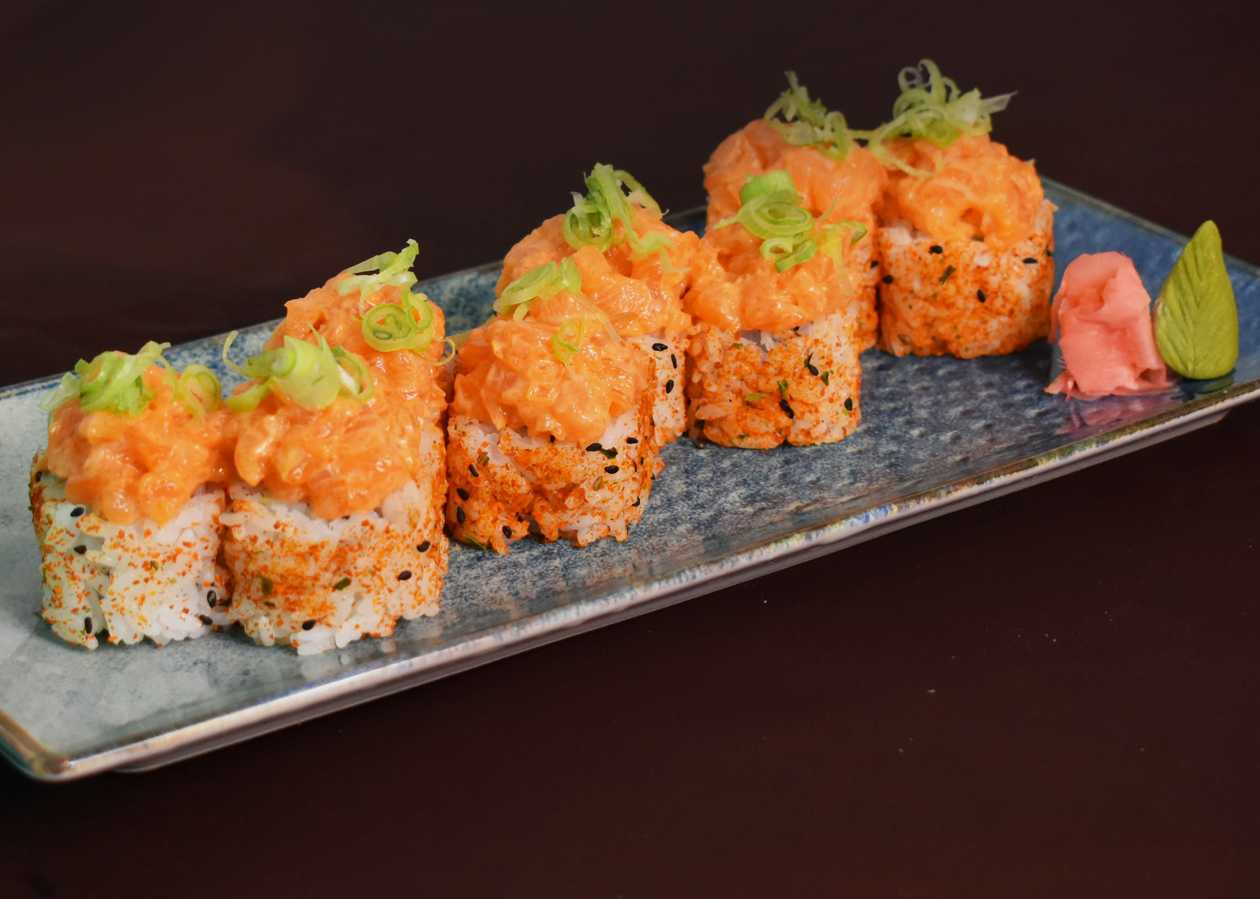 Spicy Tuna Volcano Roll (270g)