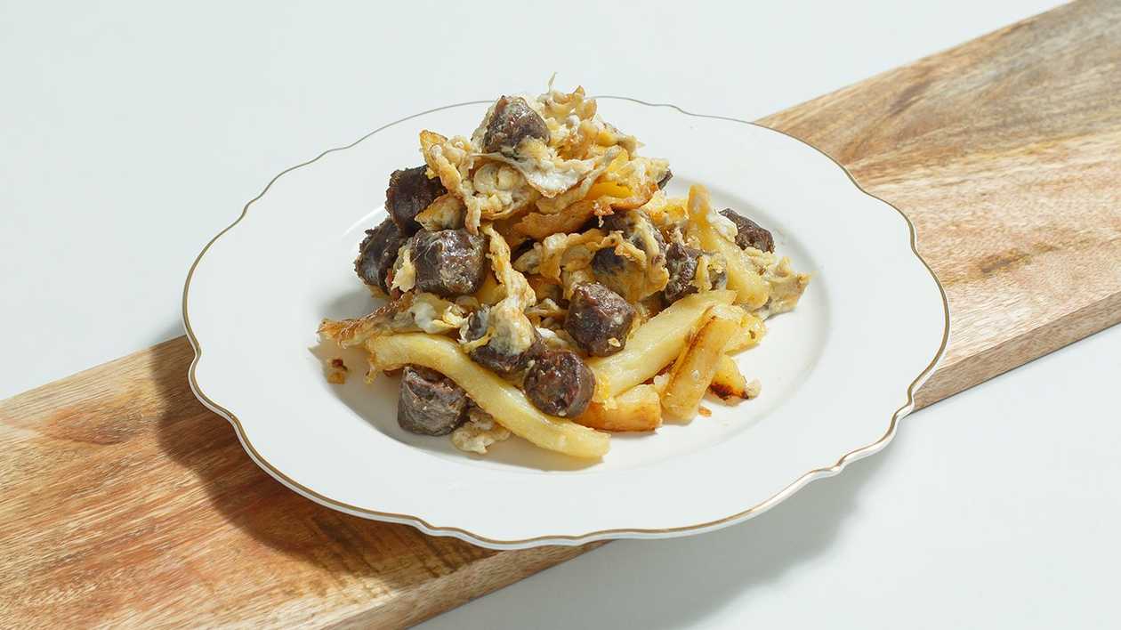 Egg, Sausage with Potatoes