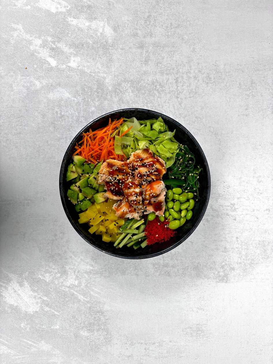 Poke green with Grill Salmon