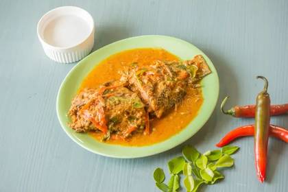 Plain Fish Kipwani