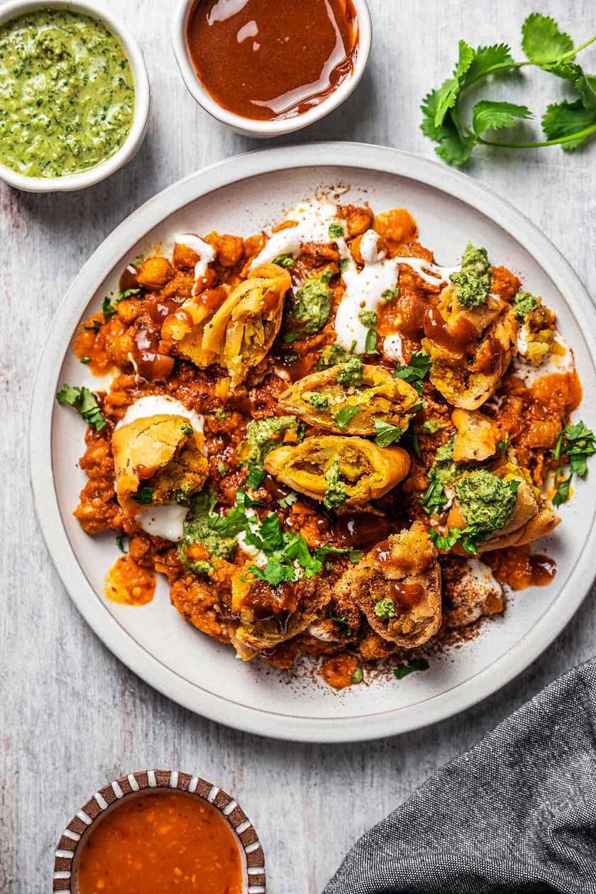 Samosa Chaat (2 pcs.)
