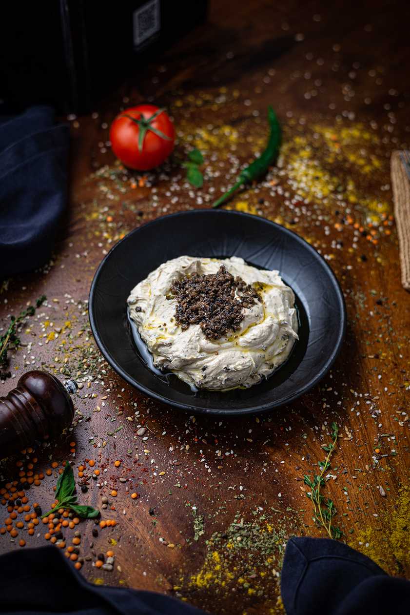 Hummus with truffles