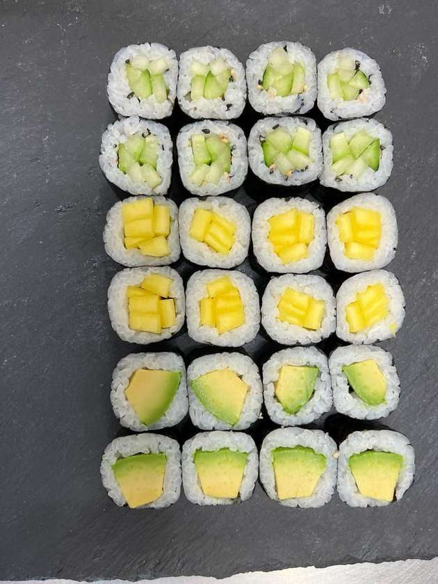 Hosomaki Fruit Mix 24 pieces & Veggies