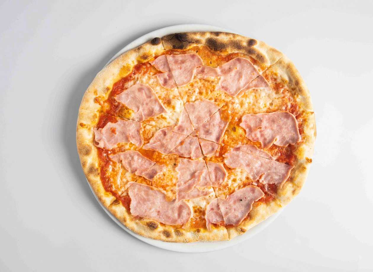 Al prosciutto pizza