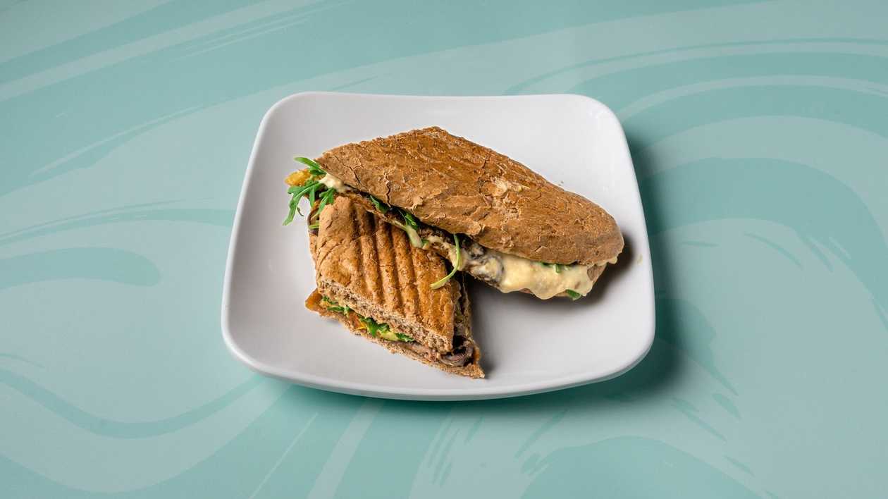 Saladisimo Rainbow Sandwich