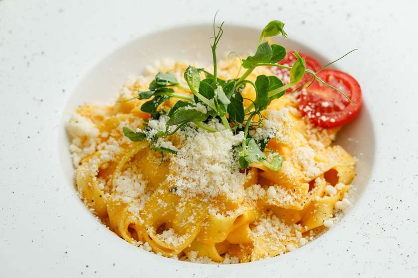 Pasta with Cheddar and Parma cheese