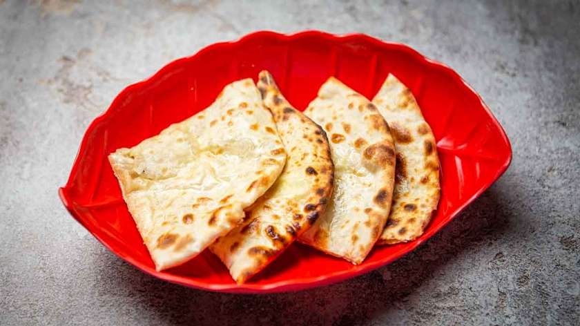 118. Kulcha Naan (available 13,00-21.00)