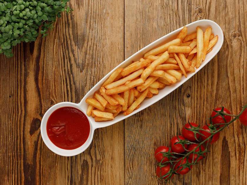 French fries with ketchup or sour cream or mayonnaise