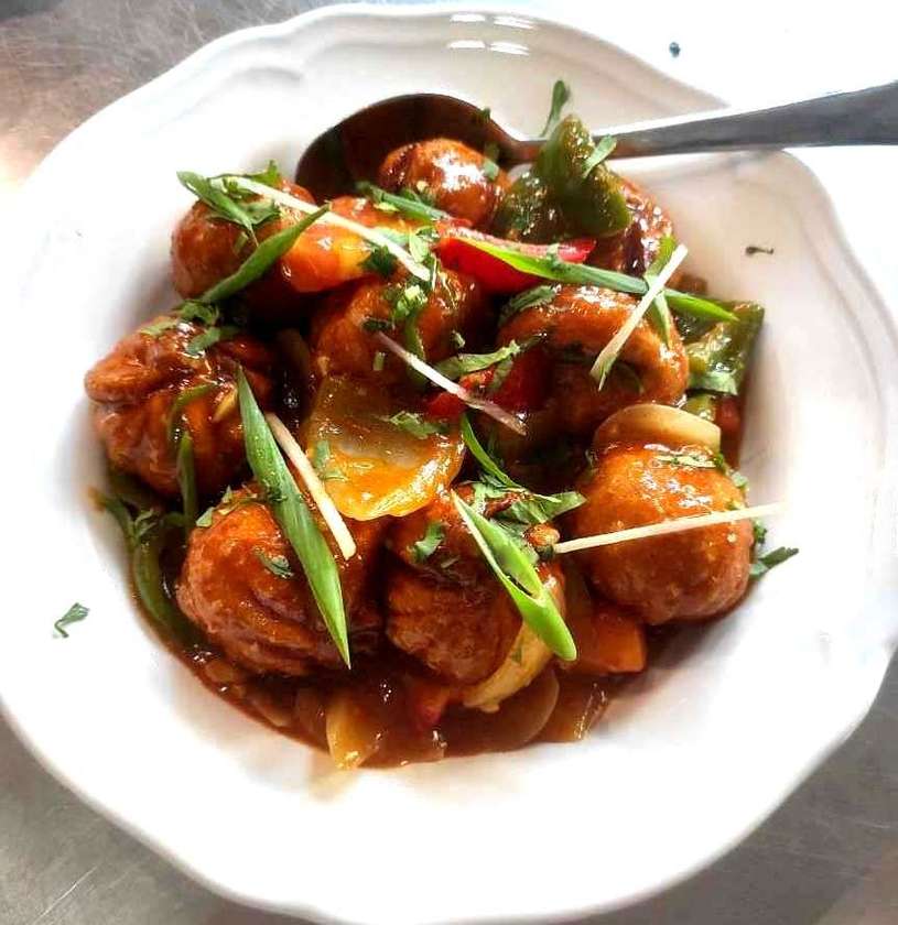 Momo Chilli Vegetable / Chicken