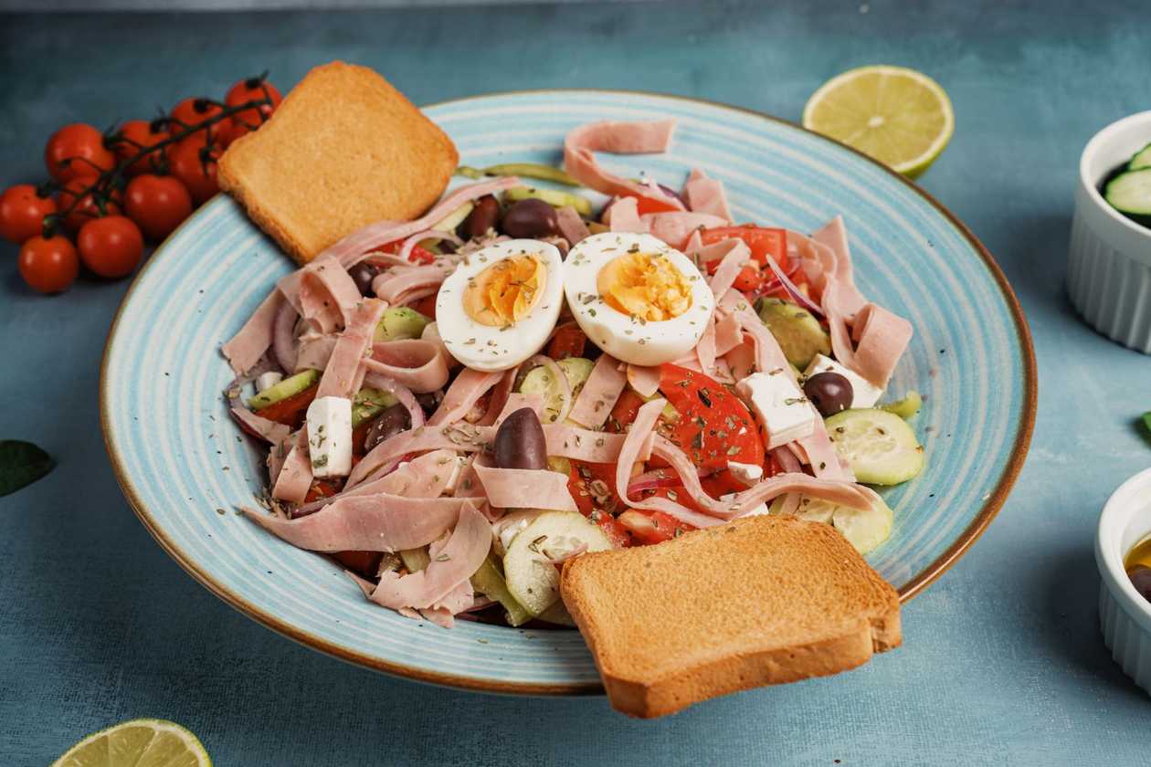 Salată bulgărească