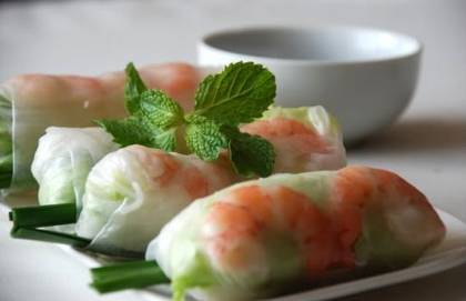 29- Gỏi cuon tom thit (Spring rolls)