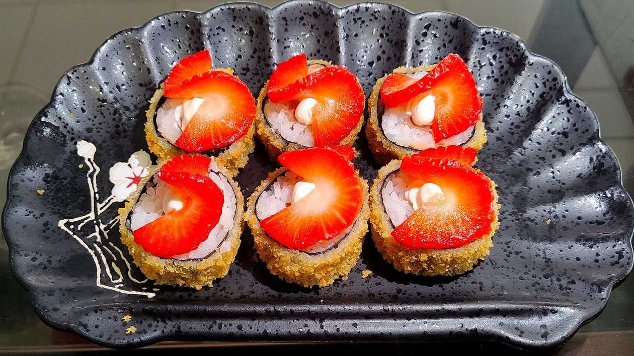 32-Piece Hot Fried Salmon Box