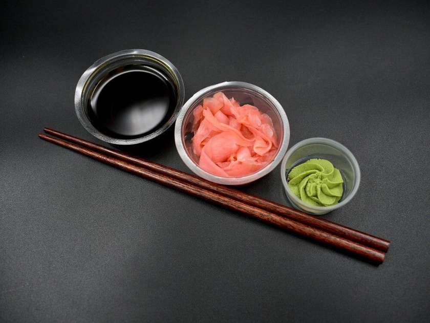 Soy sauce+Ingver+Wasabi+Chopstick