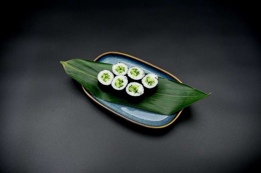 Hosomak with cucumber