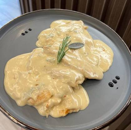Piept de pui cu gorgonzola