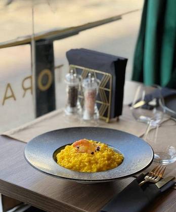 Risotto cu sofran si creveti