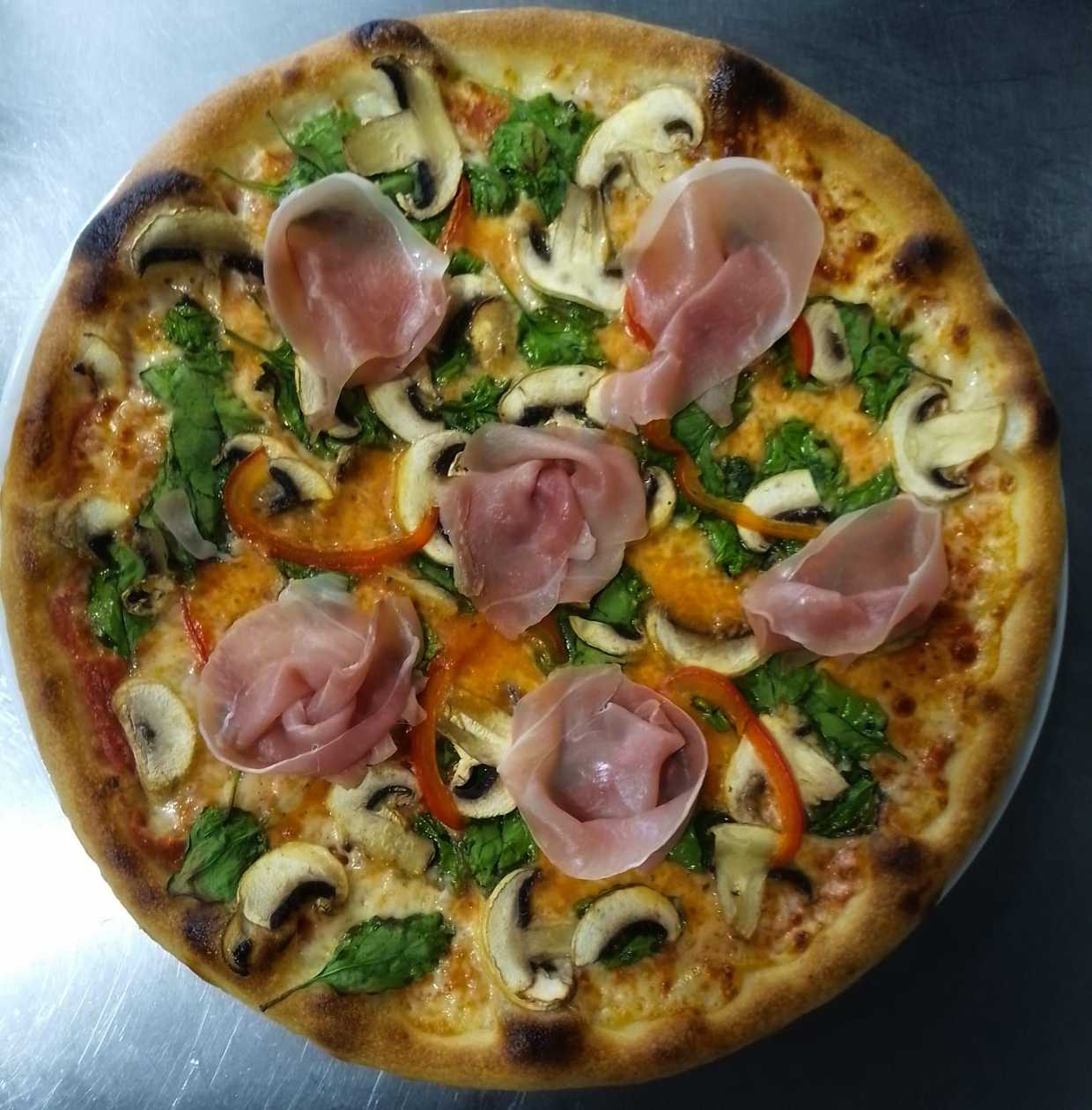 Pizza de Presunto com Cogumelos