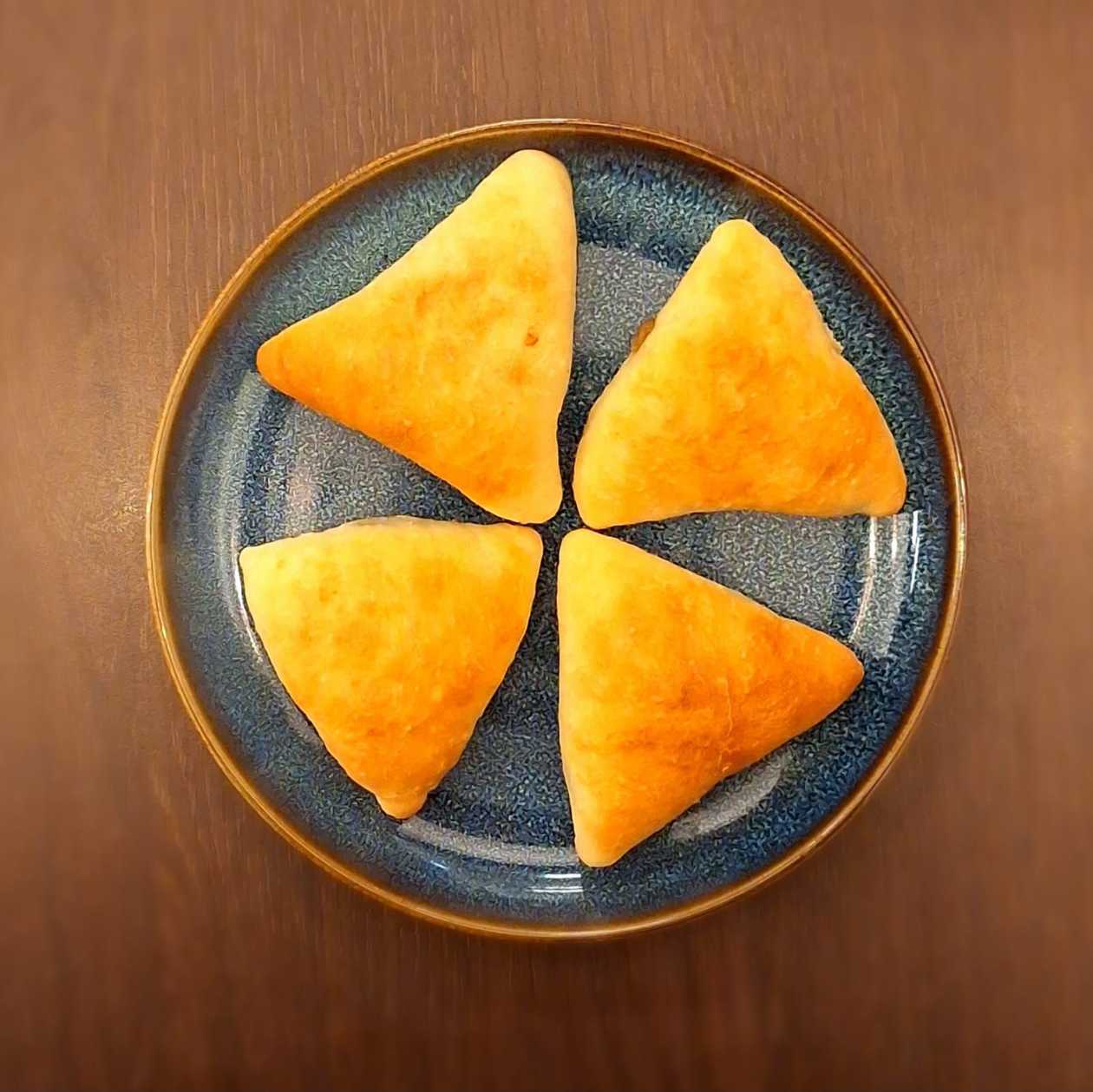 Fatayer Lahmeh (Meat)