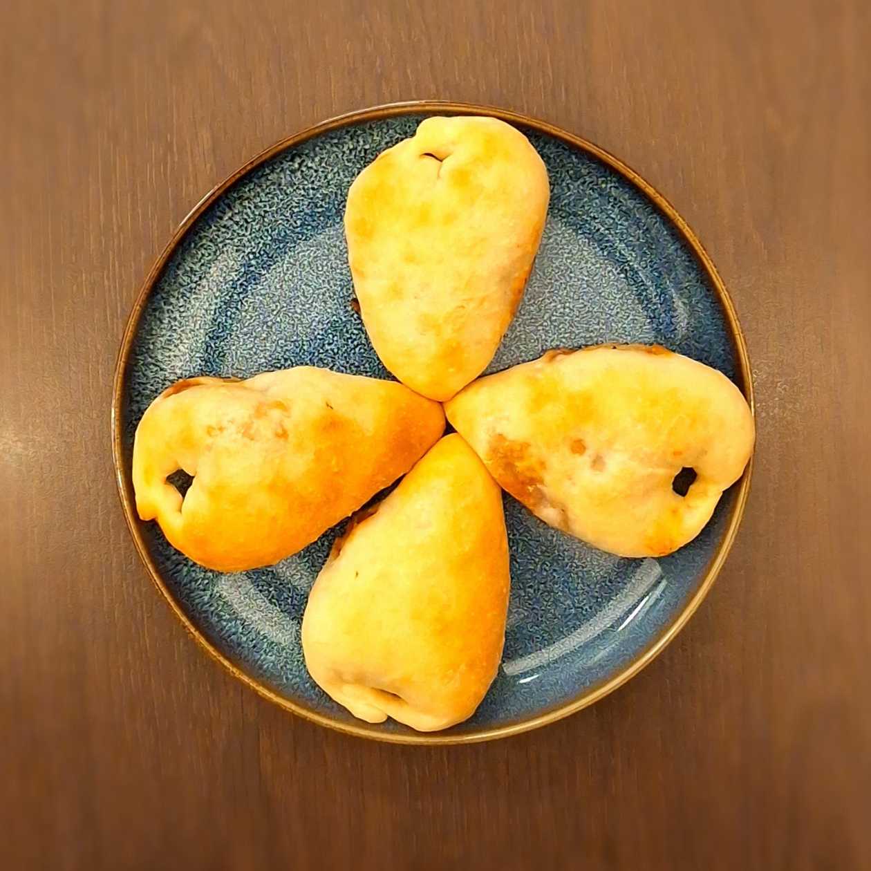 Fatayer Muhammara (Tomato)