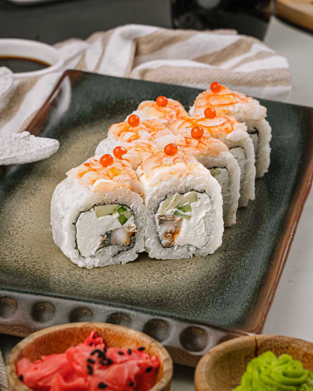 Ebi Unagi (Uramaki) Roll