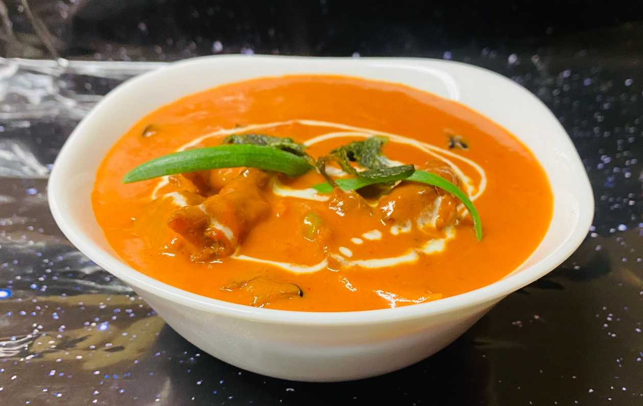 62.CHICKEN THAI RED CURRY **
