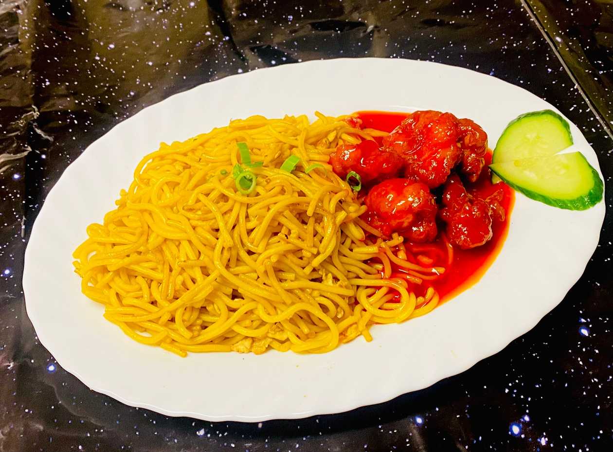 144. Noodles with Fried Chicken