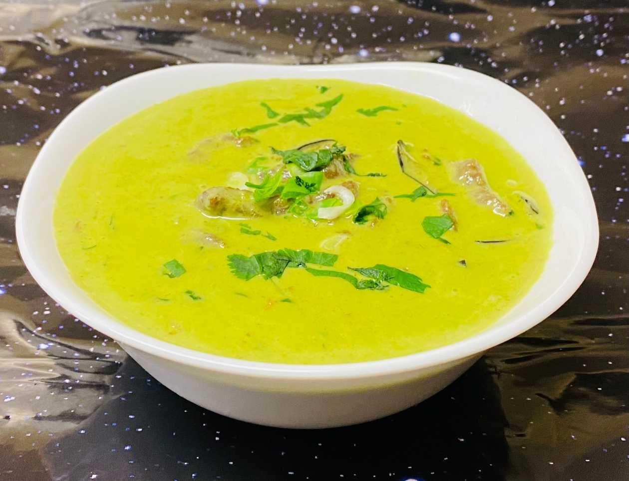 63.CHICKEN THAI GREEN CURRY **