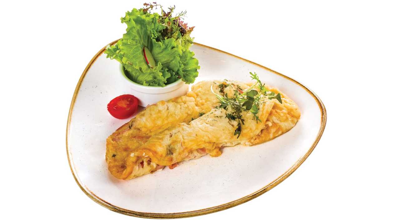 Omlete ar šķiņķi un sieru