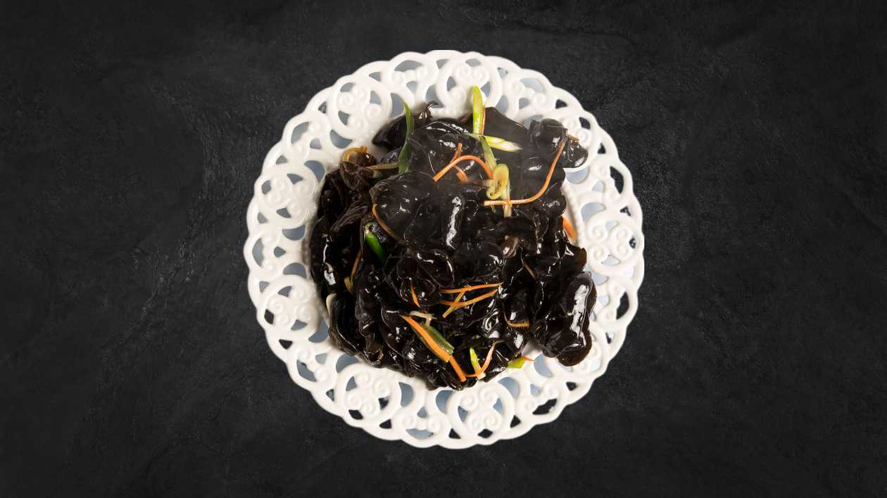 VG04 Fungus with Fresh Scallions