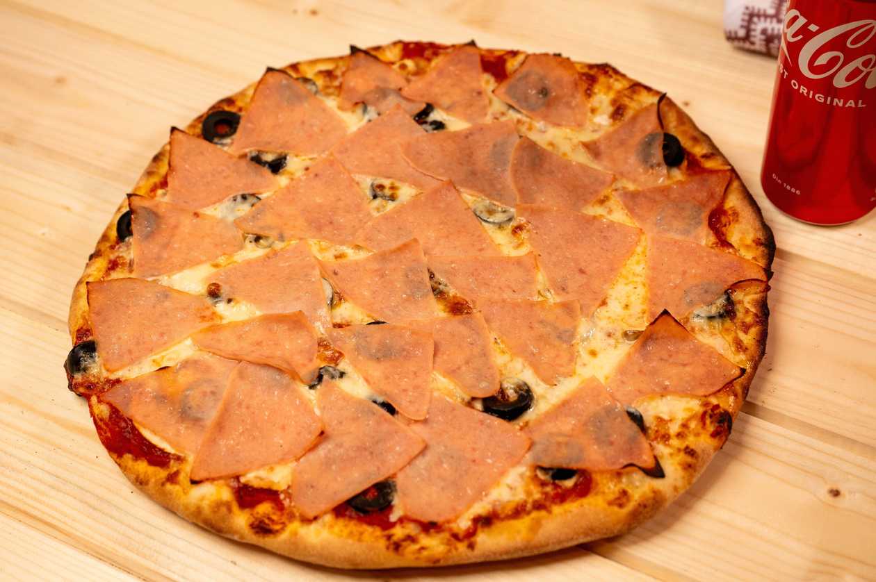 Pizza capricciosa
