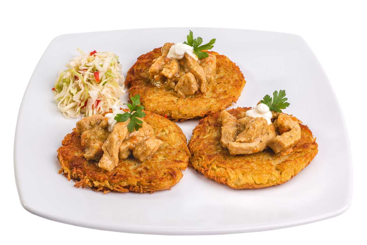 Placki Ziemniaczane z Gulaszem