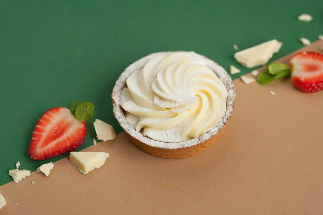 Tartaletka biała czekolada truskawka