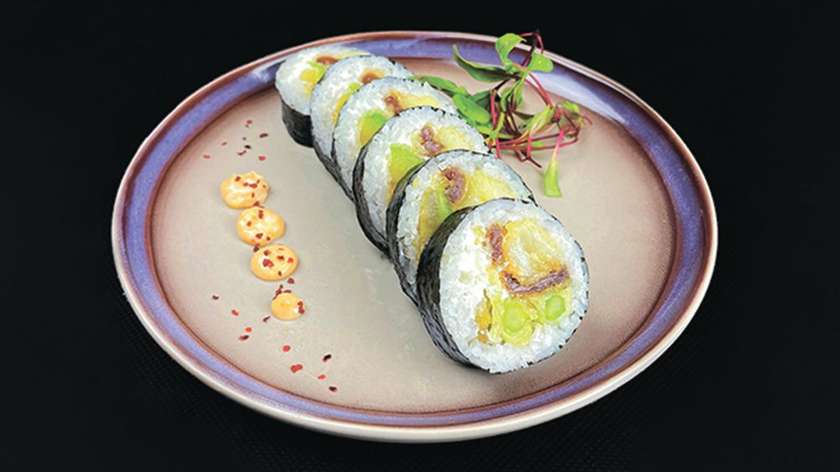 Futomaki z warzywami w panko