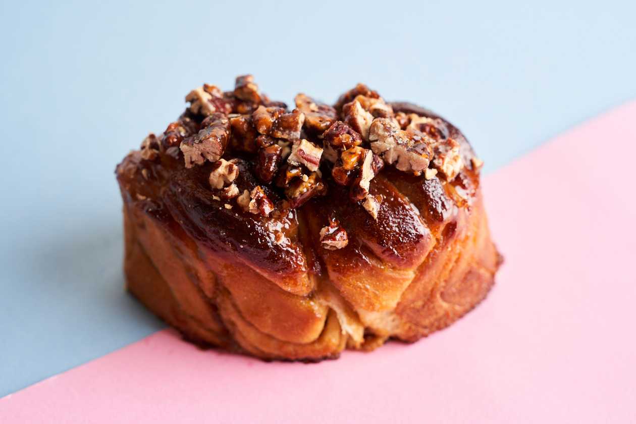 Pear Cinnamon Bun by Toy Confectionery