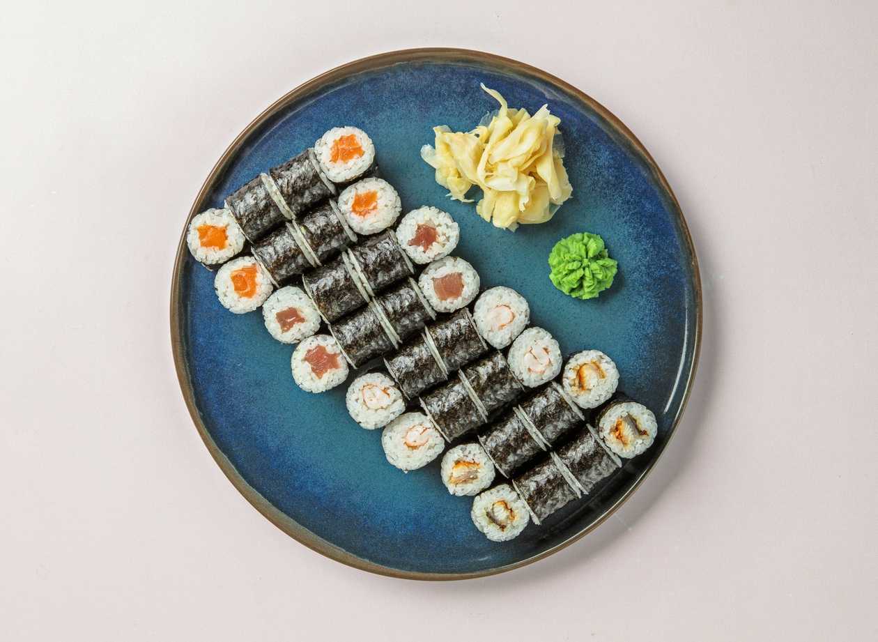 Fish maki set 32pcs