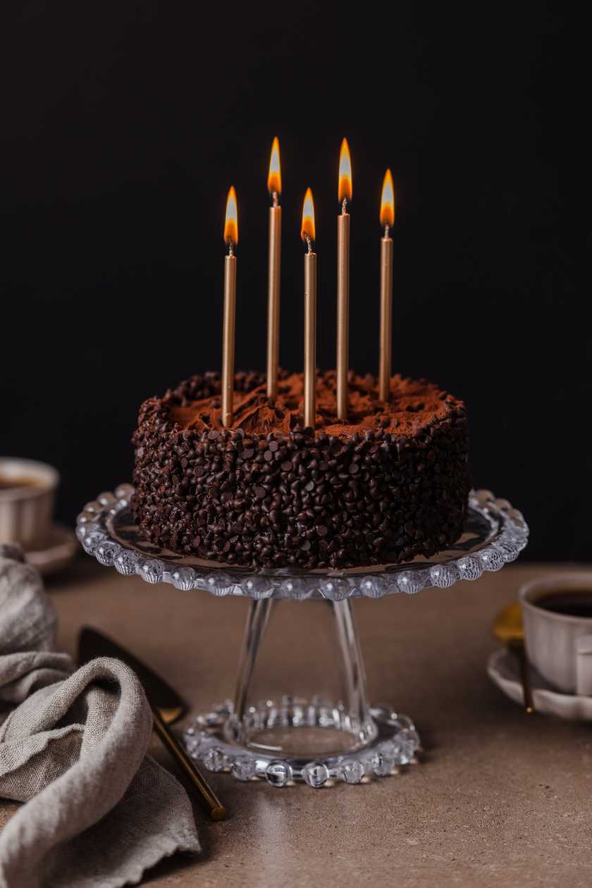 Large Royal Chocolate Cake