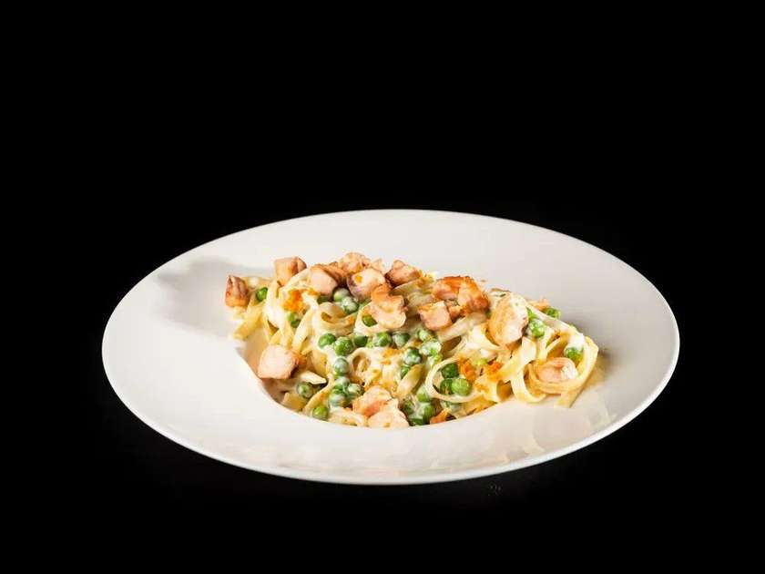 Tagliatelle cu somon