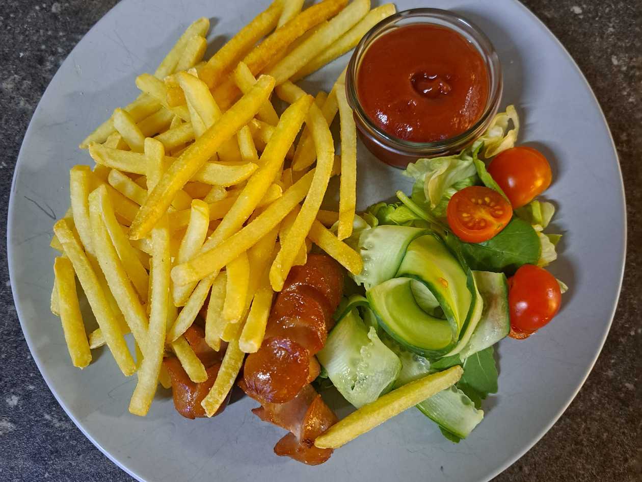 Sausages with Fries