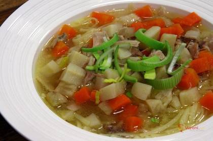 Homemade chicken broth