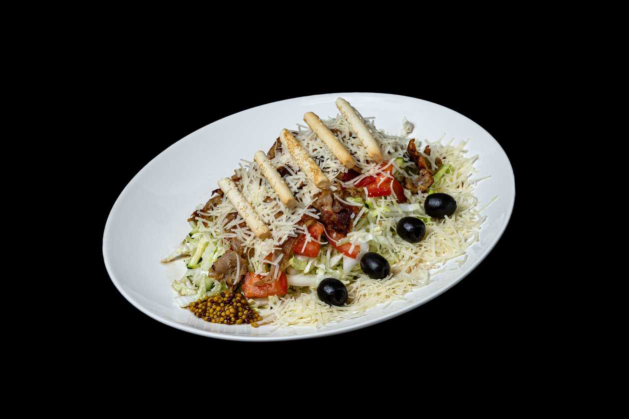 Salotos su vištiena